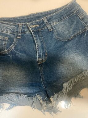 High-Rise Dark Blue Denim Cutoff Shorts with Distressed Hem Size Medium